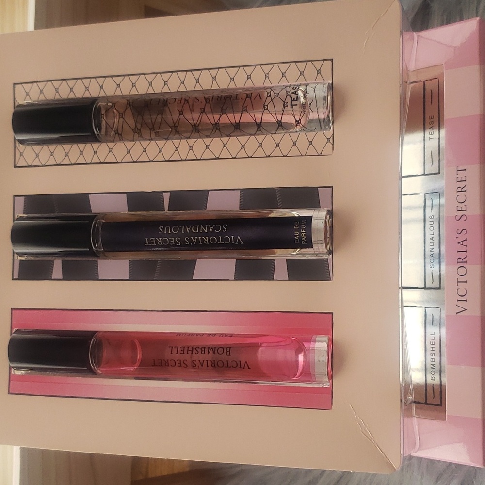 Victoria's Secret Eau Parfum Rollerball Set